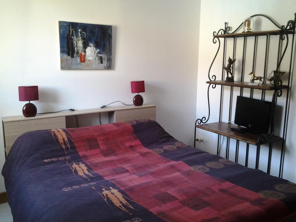 Le Mas De La Musardiere Chambres D Hotes Les Assions Rum bild